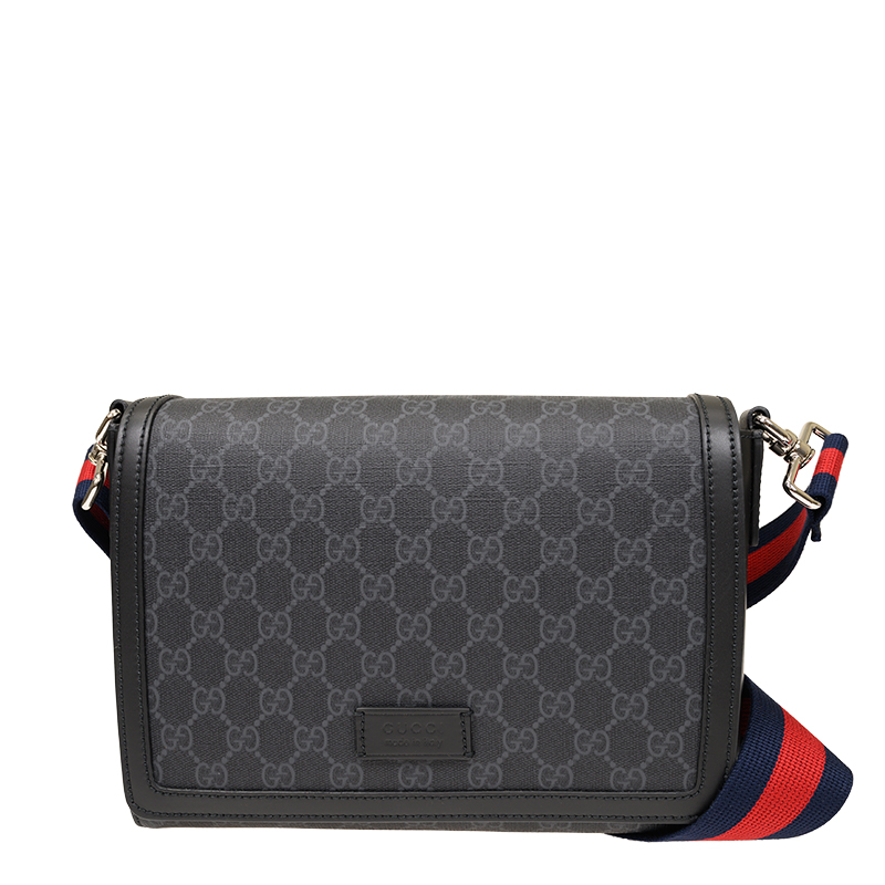 Gucci gg supreme outlet flap messenger bag