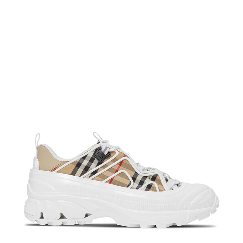 Burberry shoes size 37 Clearance