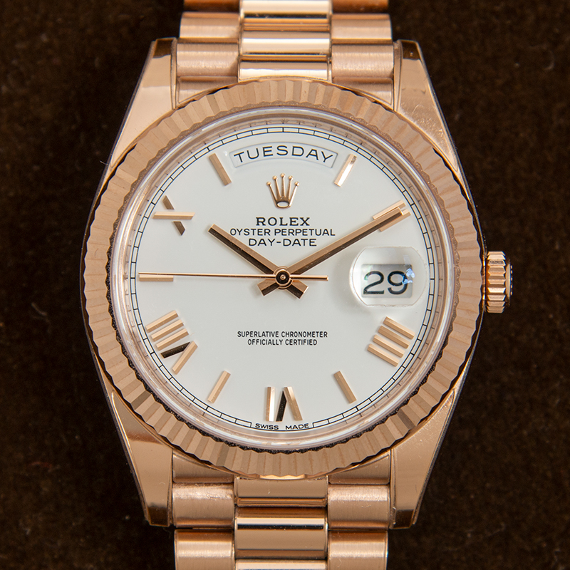 PRE-OWNED ROLEX DAY-DATE 18kt ROSE GOLD 