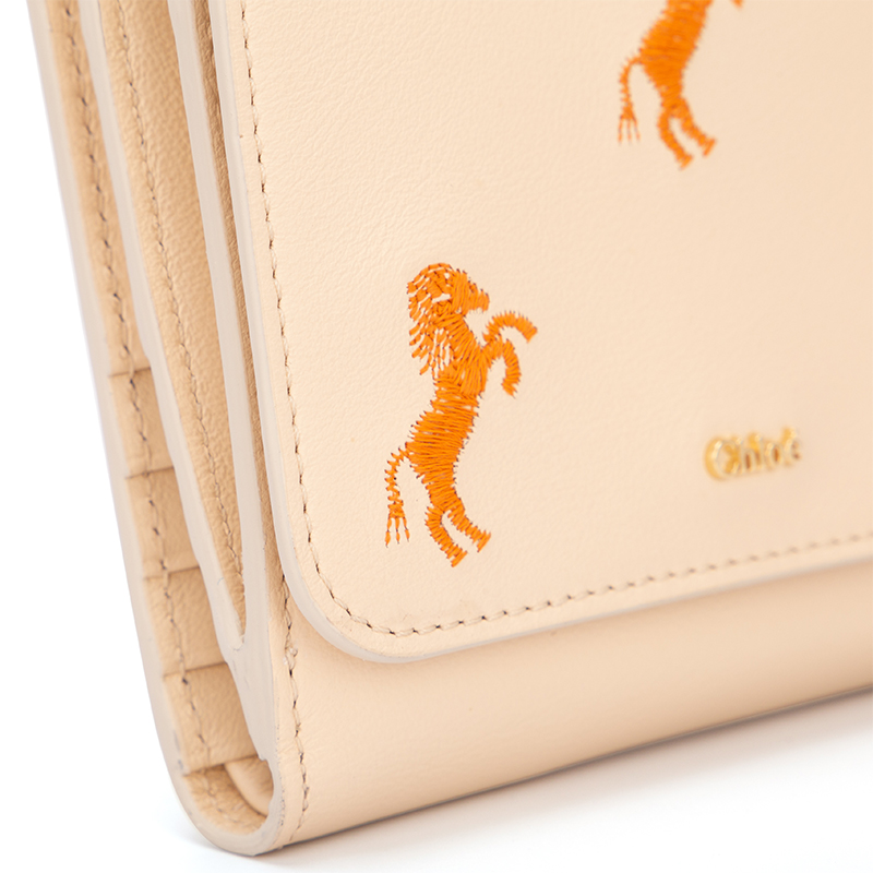 Chloe discount horse wallet